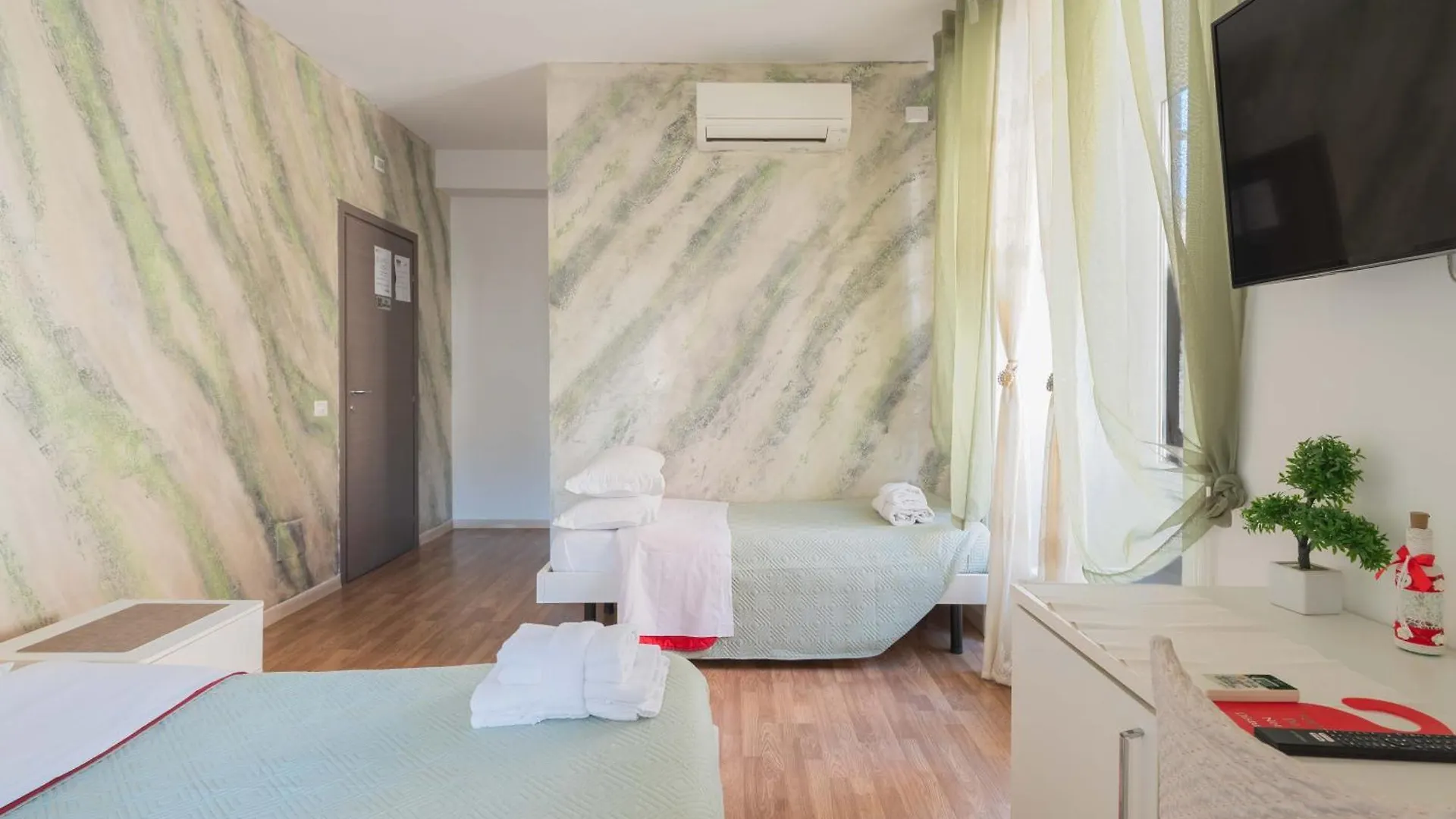 *** Casa de hóspedes Rione Monti Suites Roma Itália